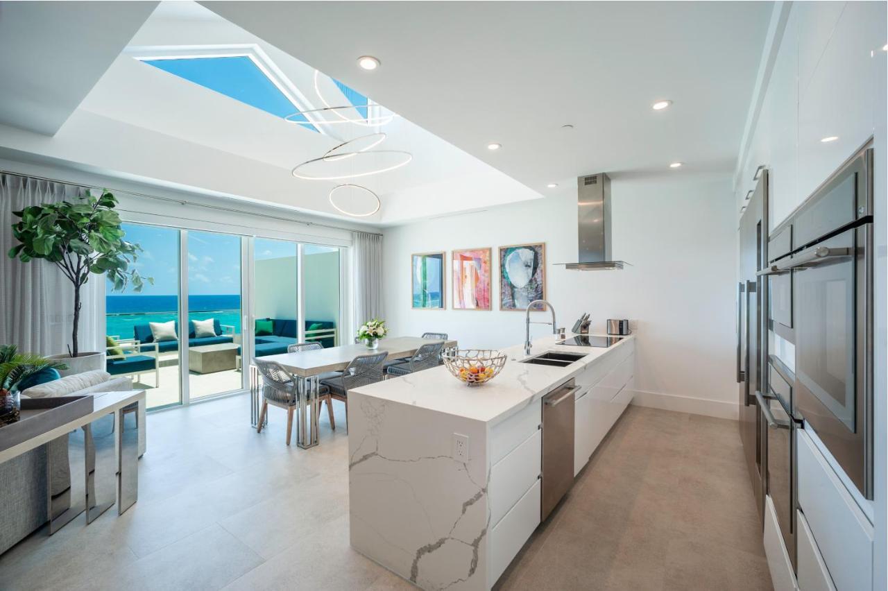 Rum Point Club Residences Driftwood Village Exterior foto
